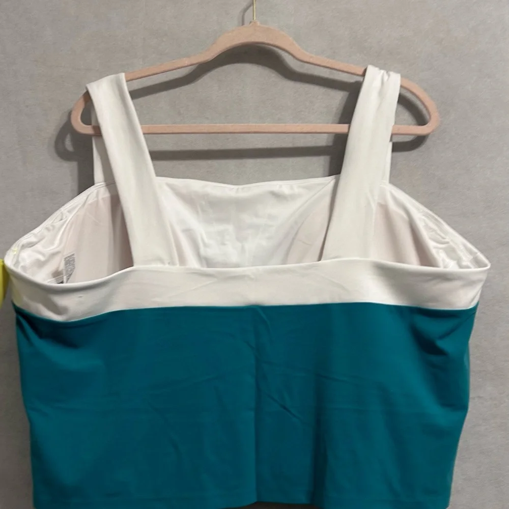 Plus size Square Neck Cropped Tank Top All In Motion Green and white NWT